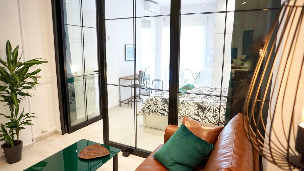 Industrial Style Studio In Athen Eksteriør bilde
